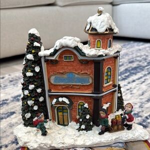 Holiday Village Snowy House Decoration
